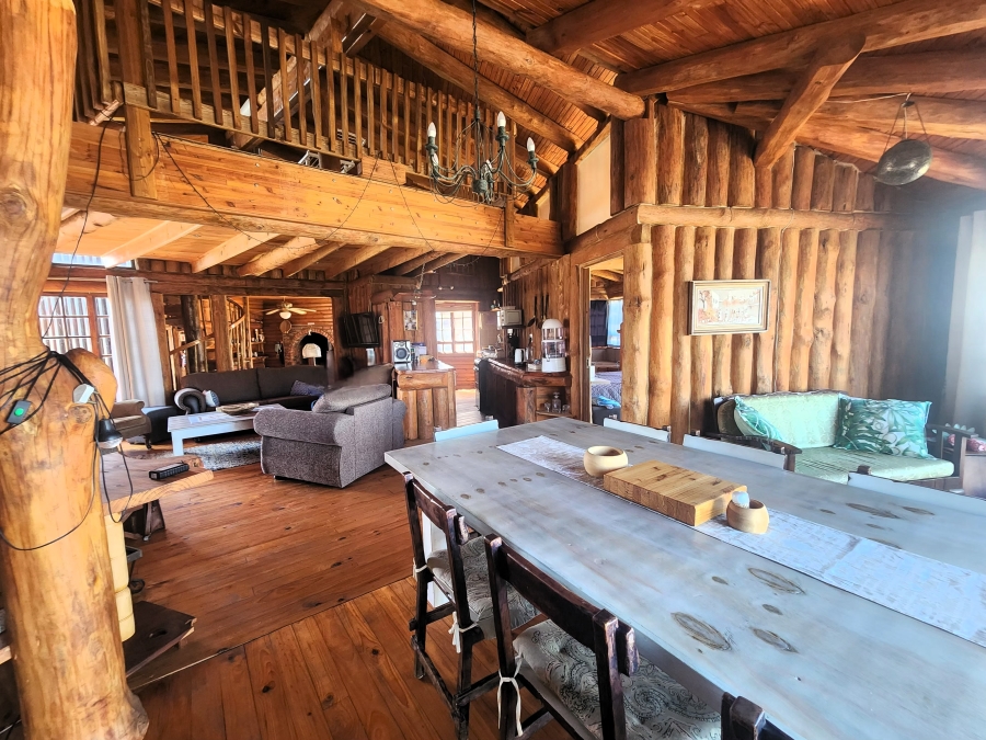 3 Bedroom Property for Sale in Boggomsbaai Western Cape